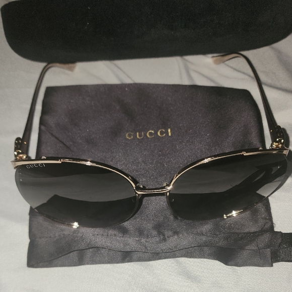 Gucci Women\'s Sunglasses with Gold Frame and Gray Lenses main image 6